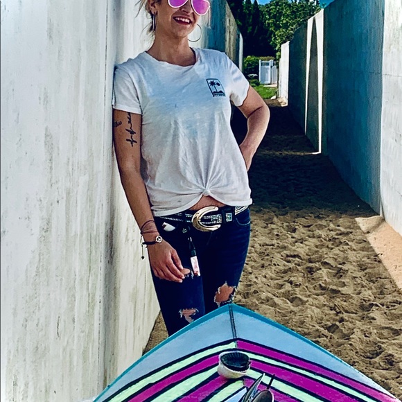 Meet your Posher, Nicole - Picture 4 of 6